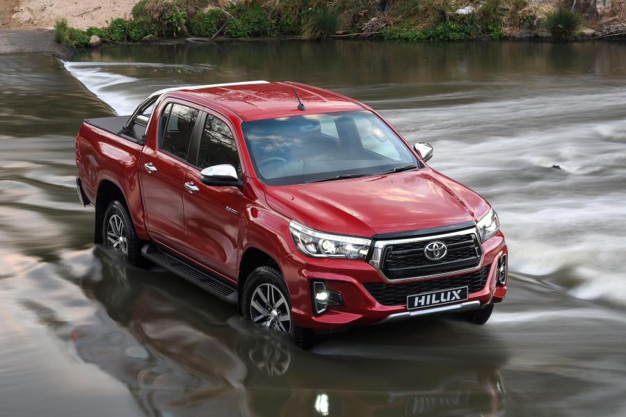  Toyota Hilux 4x4 Raider Double Cab 2018 года  (ZA) (фото 40 из 40)
